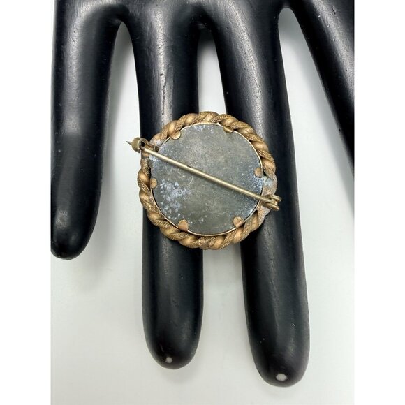 Antique Victorian Mourning Brooch Memorial Rope Frame Photo Pin C-Clasp - Picture 2 of 4